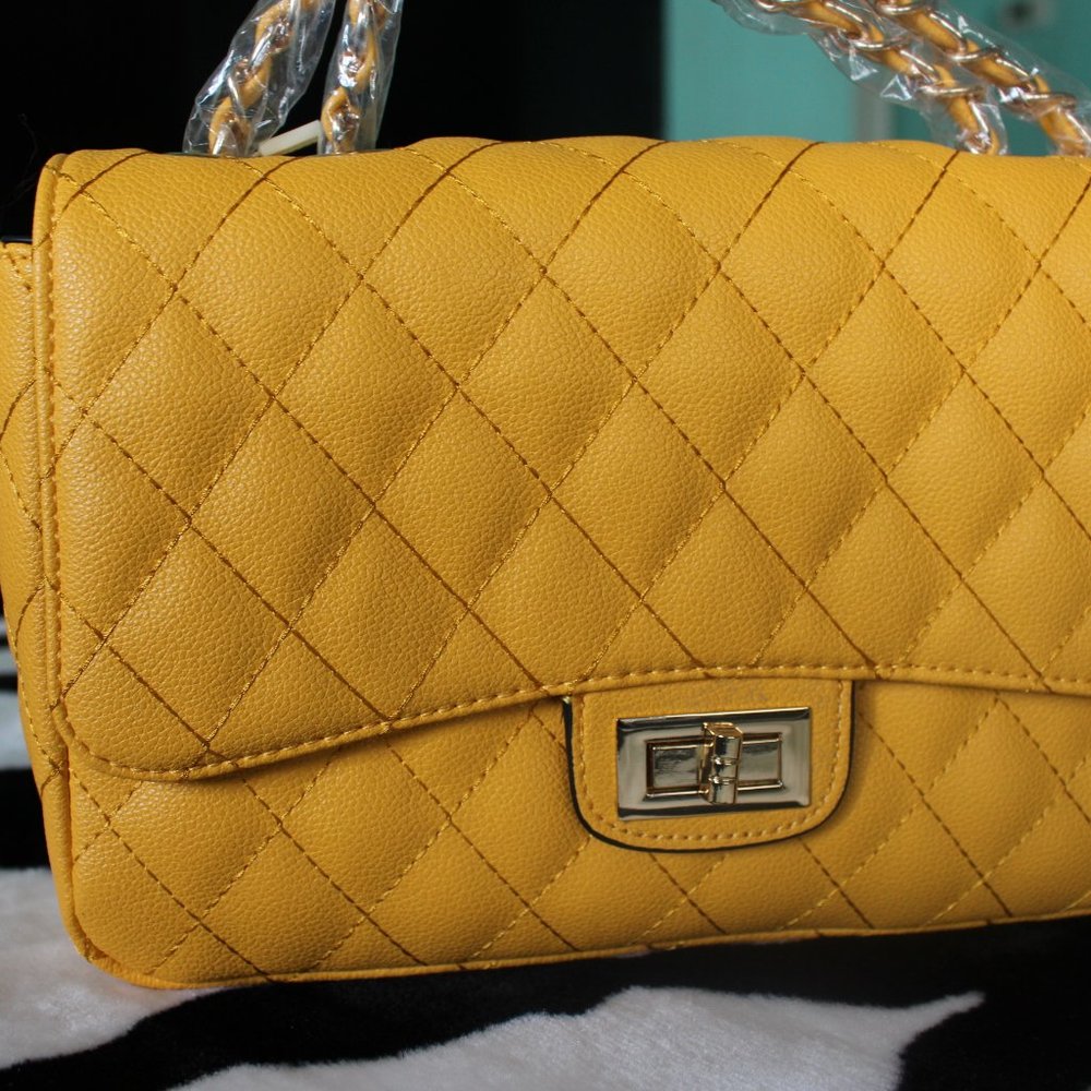 IsabeLLe Handbag - Picture 6 of 6